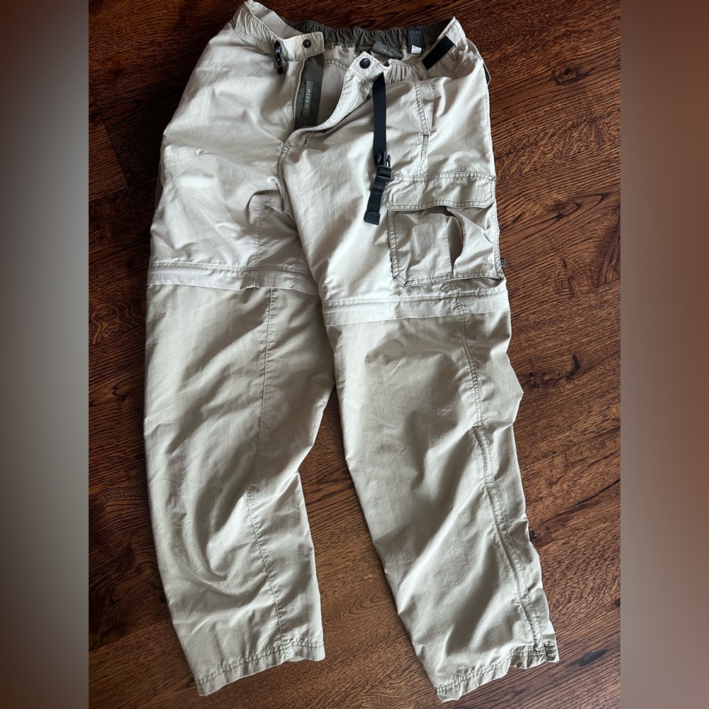 REI Men’s Convertible Hiking / Utility Pants- Size M, Beige